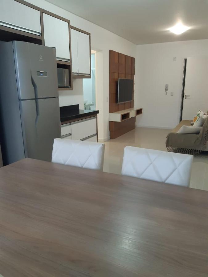 Apartamento 2 Dormitorio Praia De Bombas บอมบินญัส ภายนอก รูปภาพ