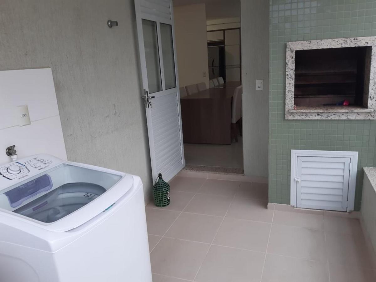 Apartamento 2 Dormitorio Praia De Bombas บอมบินญัส ภายนอก รูปภาพ